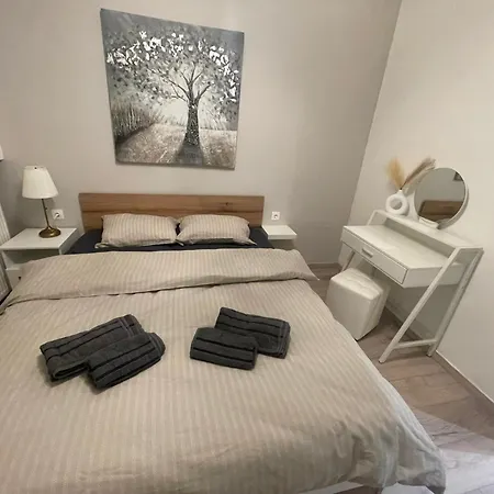 Urban Aristotelous *