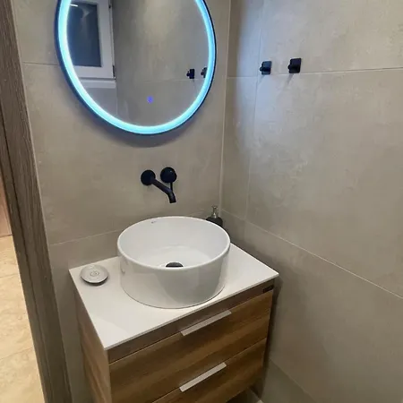Urban Aristotelous